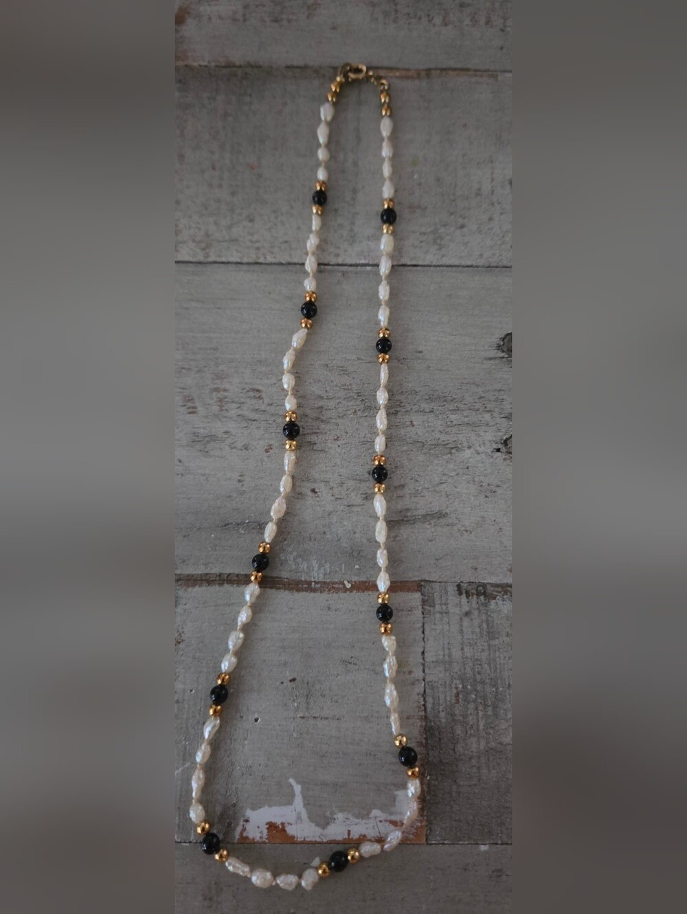 Vintage Elegant Freshwater Pearl Necklace with Black Accent Beads